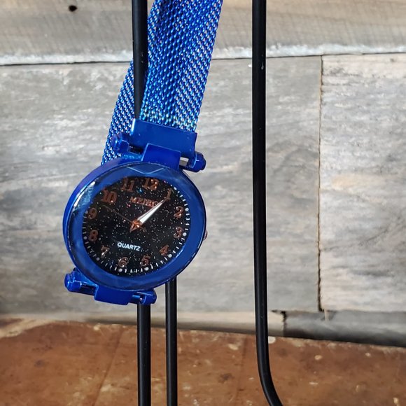 Starry Sky Watch - Blue, Black Sparkle Face, Large Number Time Markers - Picture 5 of 10